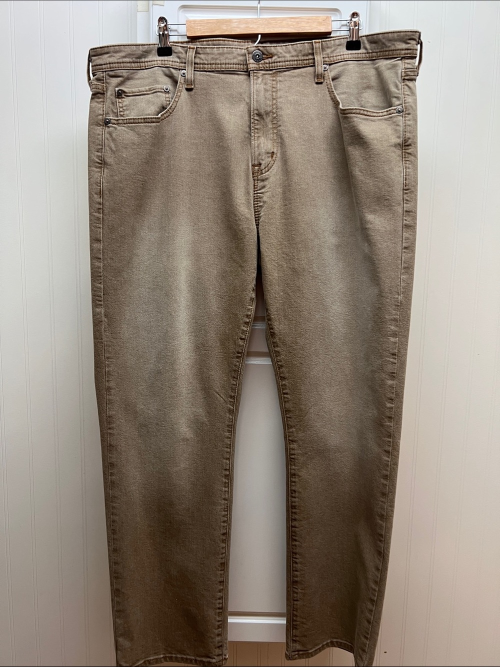 Daniel Cremieux Men's Straight Jeans in Brown